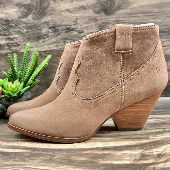 NIB Frye Rory Bootie Western Pointed Toe Lesther Ankle Boots Dusty Rose - Picture 5 of 15